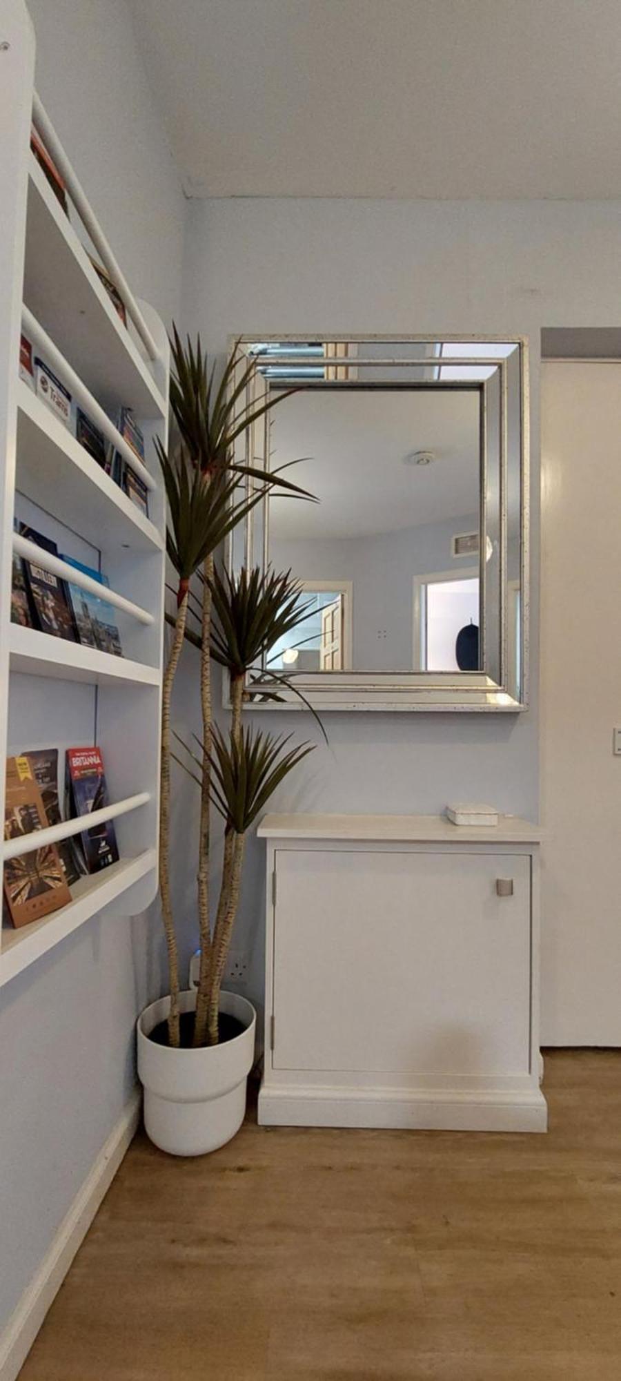 P & N Apartment